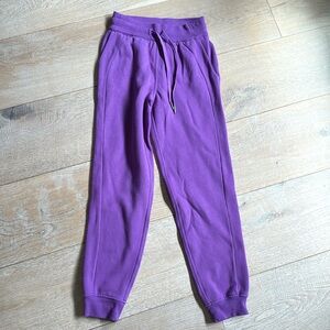 EUC LULULEMON Relaxed HR Jogger with pockets and adjustable waist. Size 2